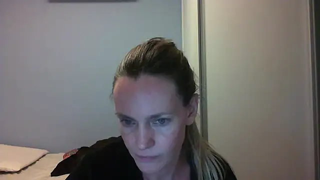 Annylove1 online show from October 20, 12:55 am