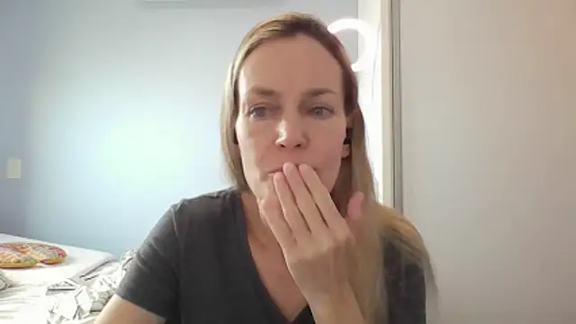 Annylove1 online show from February 12, 10:54 am