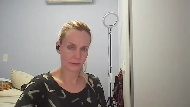 Annylove1 online show from March 28, 12:10 am