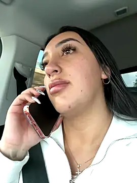 Hannahoff online show from December 20, 8:16 pm