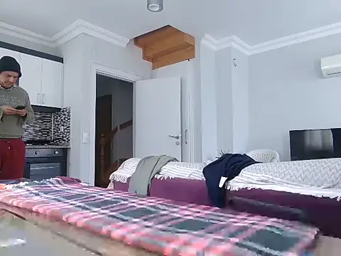 ALPHANDRE online show from March 21, 5:45 am