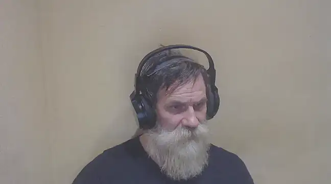 Snapshot of AlexNudo chatting on December 3, 10:07 pm AlexNudo online show from December 3, 10:07 pm