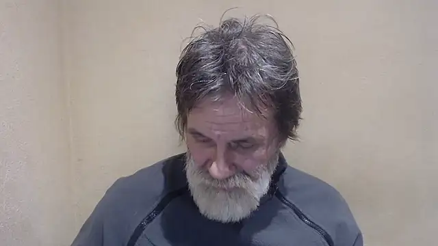 Snapshot of AlexNudo chatting on January 4, 1:31 am AlexNudo online show from January 4, 1:31 am