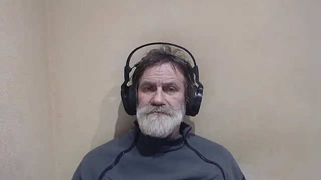 Snapshot of AlexNudo chatting on January 5, 10:19 pm AlexNudo online show from January 5, 10:19 pm