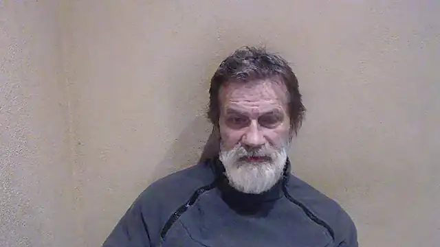 Snapshot of AlexNudo chatting on January 13, 8:05 am AlexNudo online show from January 13, 8:05 am