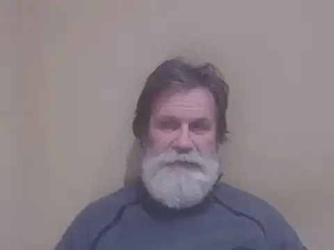 Snapshot of AlexNudo chatting on March 4, 12:29 am AlexNudo online show from March 4, 12:29 am