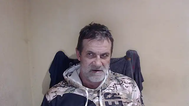 Snapshot of AlexNudo chatting on September 15, 7:25 pm AlexNudo online show from September 15, 7:25 pm