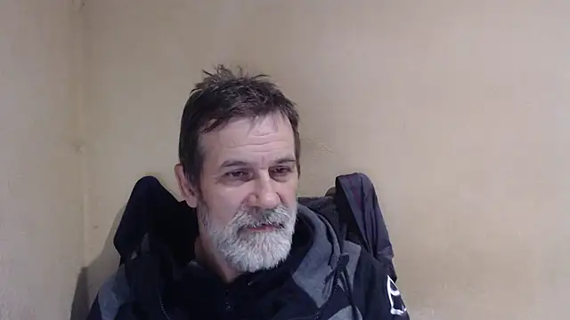 Snapshot of AlexNudo chatting on October 7, 7:27 am AlexNudo online show from October 7, 7:27 am