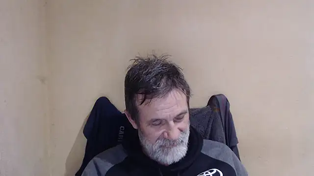 Snapshot of AlexNudo chatting on October 9, 10:57 am AlexNudo online show from October 9, 10:57 am