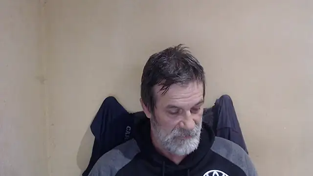 Snapshot of AlexNudo chatting on October 10, 8:46 am AlexNudo online show from October 10, 8:46 am