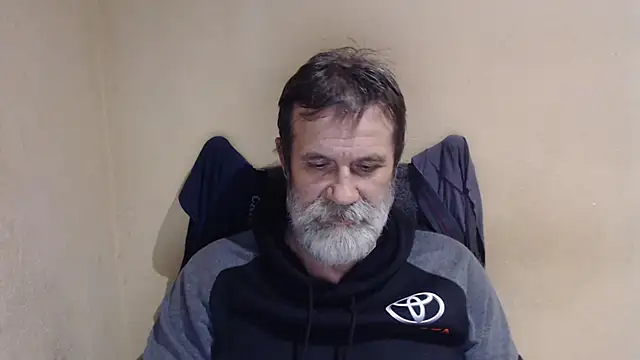 Snapshot of AlexNudo chatting on November 2, 8:44 pm AlexNudo online show from November 2, 8:44 pm