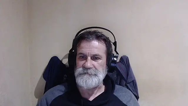 Snapshot of AlexNudo chatting on November 14, 9:57 pm AlexNudo online show from November 14, 9:57 pm