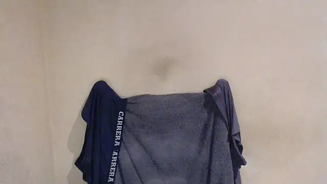 Snapshot of AlexNudo chatting on November 24, 1:44 pm AlexNudo online show from November 24, 1:44 pm