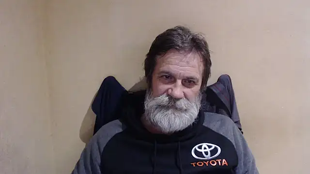 Snapshot of AlexNudo chatting on November 25, 8:42 pm AlexNudo online show from November 25, 8:42 pm