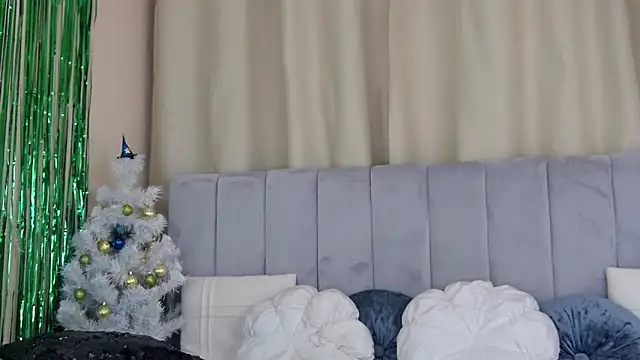 Barbie Blond  online show from December 29, 7:06 am