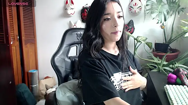 cat salo online show from April 27, 5:44 pm