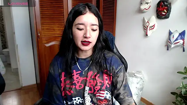 Snapshot of cat_salo chatting on June 1, 6:42 pm cat salo online show from June 1, 6:42 pm