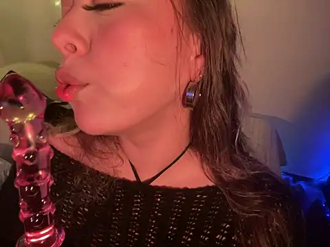 Snapshot of Im_sophiie chatting on January 4, 5:58 am Im sophiie online show from January 4, 5:58 am