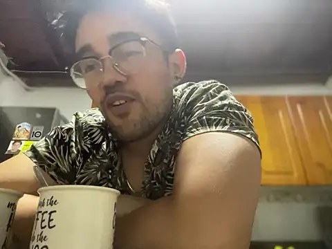 Snapshot of Im_sophiie chatting on January 19, 5:58 am Im sophiie online show from January 19, 5:58 am