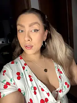 Im sophiie online show from February 10, 6:50 am