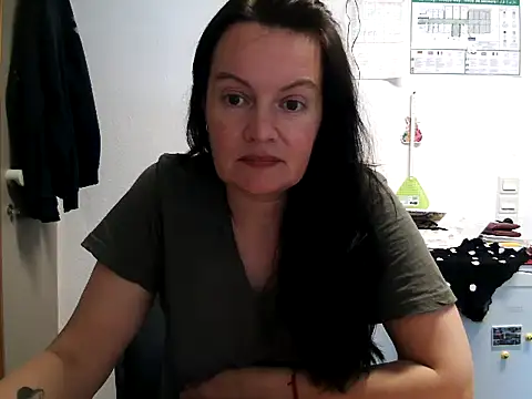 LoveNBloom online show from May 25, 6:03 pm