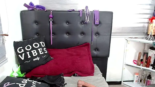 VIOLETTA-HOT online show from January 21, 1:43 pm