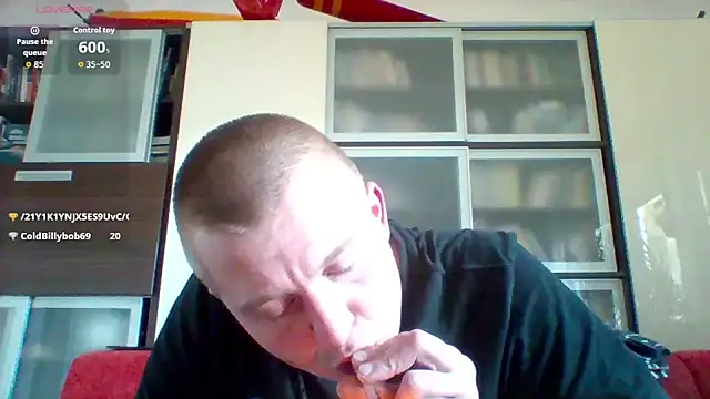 Matttthees online show from November 18, 9:25 am