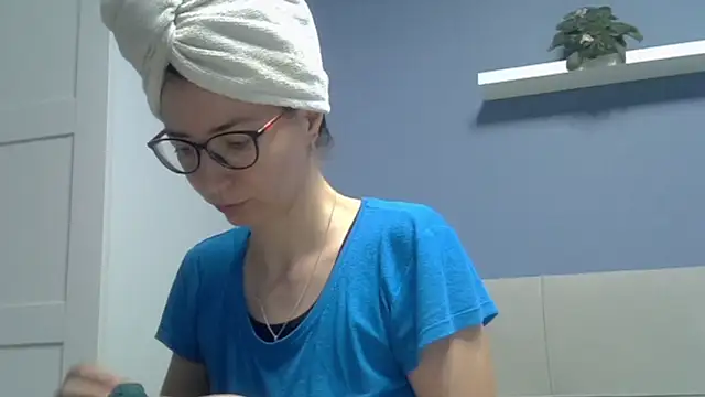 Snapshot of Ashleyspice chatting on May 28, 6:21 am Ashleyspice online show from May 28, 6:21 am