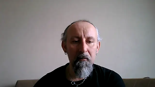 BuckWessle online show from April 10, 10:20 am