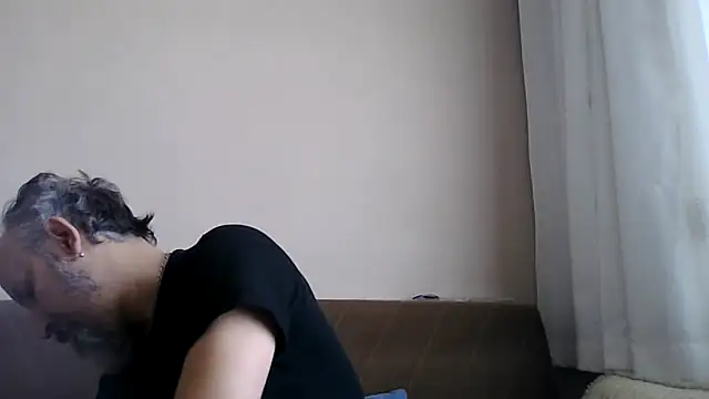 BuckWessle online show from April 28, 9:25 am