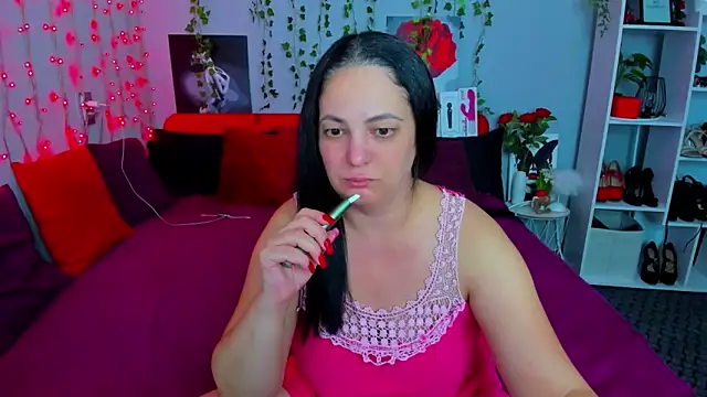 DarlingMilf online show from September 9, 6:07 pm