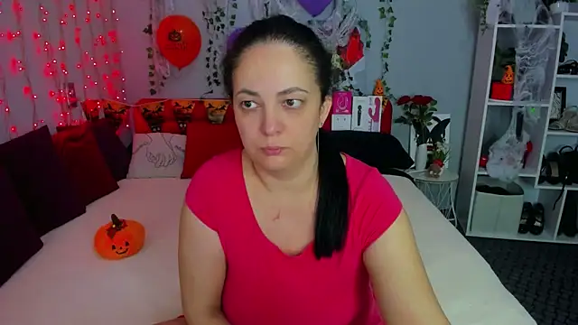 DarlingMilf online show from November 12, 7:13 pm