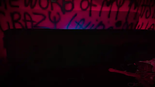 Laura takint online show from February 7, 10:09 pm