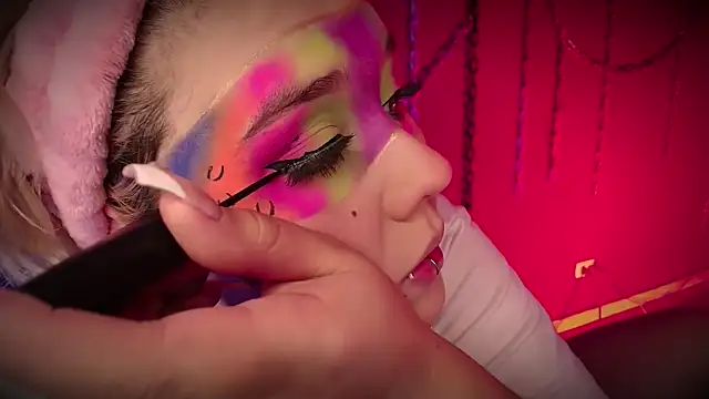 Laura takint online show from March 13, 4:01 pm