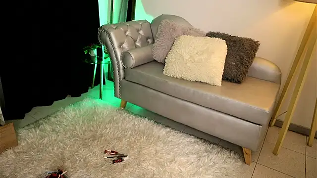 Snapshot of Valeriestyle chatting on September 19, 4:03 am Valeriestyle online show from September 19, 4:03 am