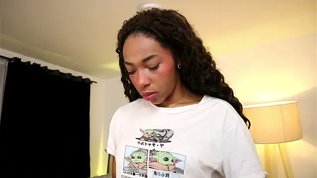 Snapshot of Valeriestyle chatting on October 3, 4:09 am Valeriestyle online show from October 3, 4:09 am