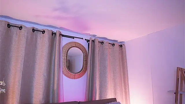 Snapshot of Valeriestyle chatting on November 11, 4:01 am Valeriestyle online show from November 11, 4:01 am