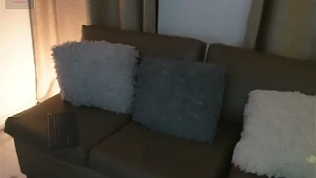 Snapshot of Valeriestyle chatting on November 21, 4:11 am Valeriestyle online show from November 21, 4:11 am