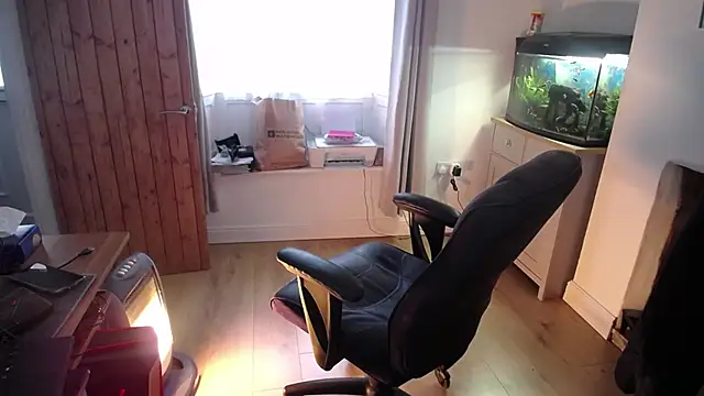 rob2810 online show from October 16, 7:53 am