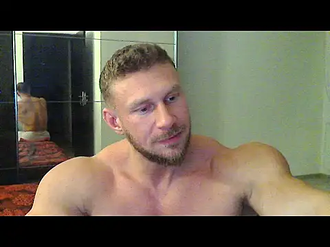 Snapshot of muscularkevin chatting on December 12, 2:11 pm muscularkevin online show from December 12, 2:11 pm