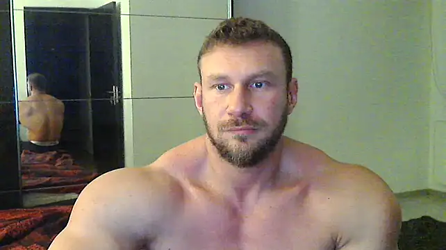 Snapshot of muscularkevin chatting on December 26, 2:27 pm muscularkevin online show from December 26, 2:27 pm