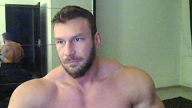 Snapshot of muscularkevin chatting on March 8, 4:45 am muscularkevin online show from March 8, 4:45 am