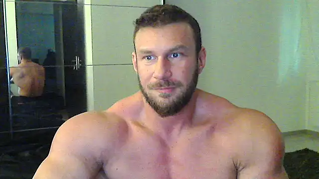 Snapshot of muscularkevin chatting on March 8, 2:30 pm muscularkevin online show from March 8, 2:30 pm