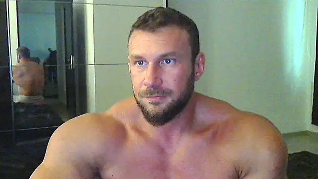 Snapshot of muscularkevin chatting on September 15, 1:22 pm muscularkevin online show from September 15, 1:22 pm