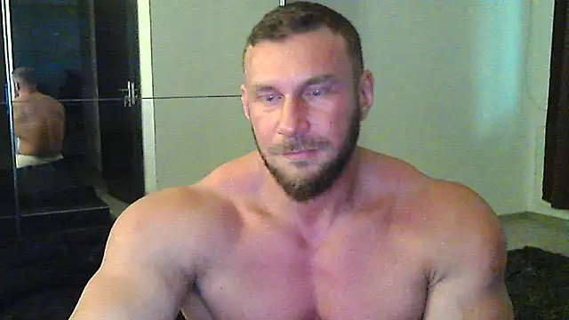 Snapshot of muscularkevin chatting on November 2, 2:08 pm muscularkevin online show from November 2, 2:08 pm
