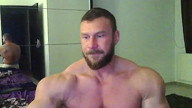 muscularkevin online show from April 18, 3:32 am