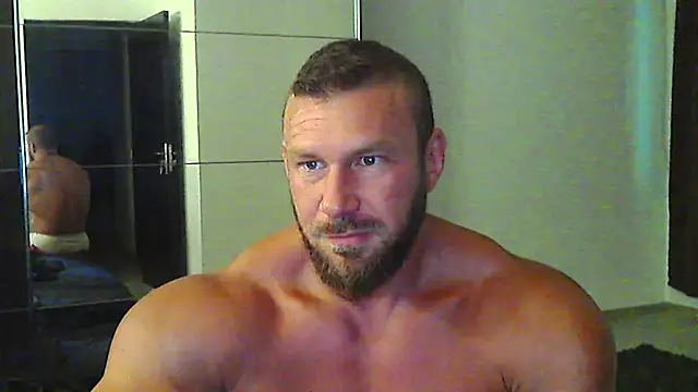 Snapshot of muscularkevin chatting on June 25, 3:28 am muscularkevin online show from June 25, 3:28 am