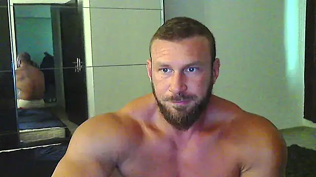 Snapshot of muscularkevin chatting on June 27, 1:17 pm muscularkevin online show from June 27, 1:17 pm