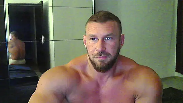 Snapshot of muscularkevin chatting on July 2, 6:14 pm muscularkevin online show from July 2, 6:14 pm