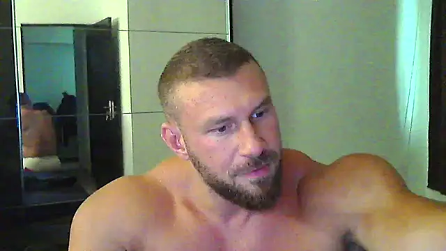 Snapshot of muscularkevin chatting on July 3, 1:17 pm muscularkevin online show from July 3, 1:17 pm